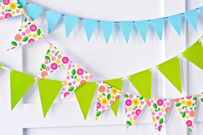 She shows you step by step how to make a banner using the Cricut Explore! Such an easy tutorial with great information!