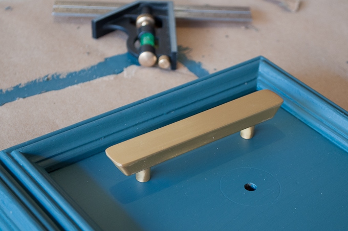 Great and easy tutorial for painting old furniture using Fusion Mineral Paint. I love the color she used - Homestead Blue - with the gold hardware! 