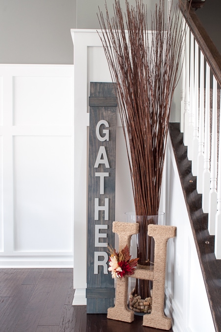 Great tutorial for an easy fall wooden sign. This Gather Sign is perfect for Thanksgiving! I love the rustic modern twist for autumn.