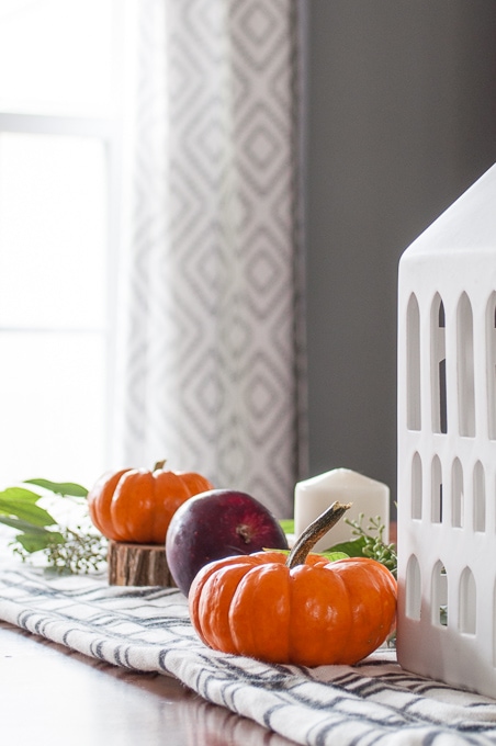 Love this gorgeous fall home tour! So much amazing decor inspiration. My favorite is the tablescape - so beautiful!