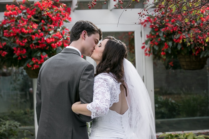 So many beautiful wedding pictures from this pretty fall wedding day. 