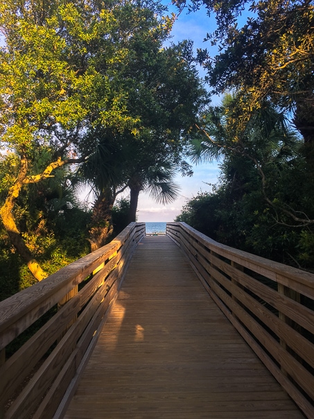 I love Hilton Head Island! These pictures of Disney's Hilton Head Island Resort are gorgeous!