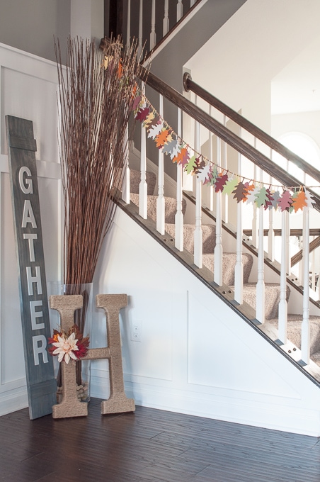 Easy tutorial for a pretty autumn leaves banner. Perfect for fall - love all he gorgeous colors!