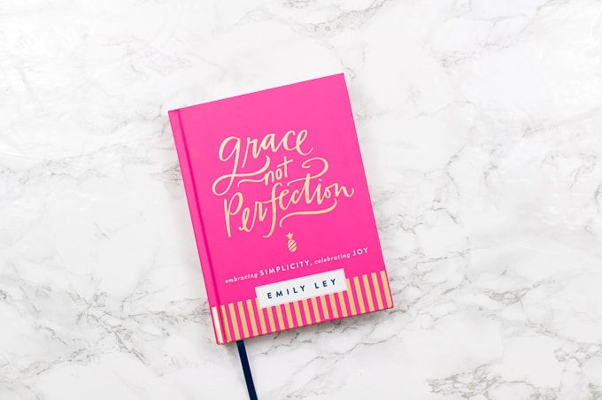 Great collection of books for creatives! Cookbooks, DIY, Crafts, Home, Encouragement, and more! You are going to love all of these pretty books!