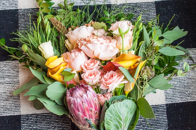 Farmgirl Flowers - Finally a flower shop that makes gorgeous bouquets you can order online! I love this pretty hand-tied arrangement. It looks like a wedding bouquet!