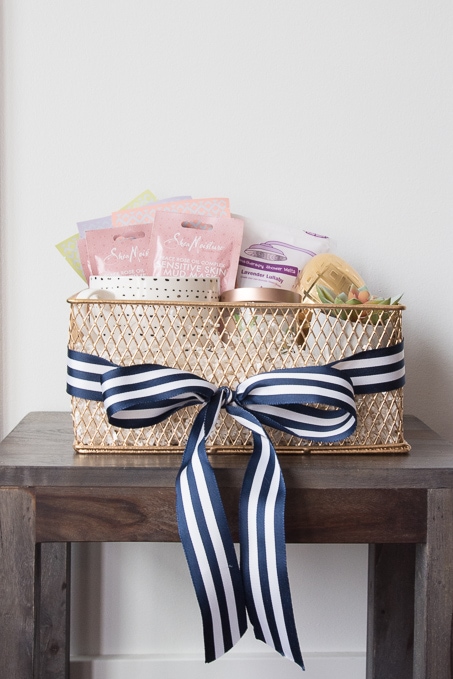 Great ideas for a grown up Easter basket. Easter ideas for adults. This basket is filled with all sorts of indulgences like spa items and chocolate!