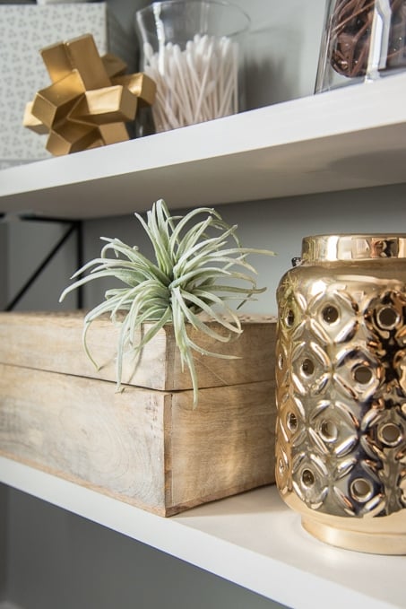 powder room decor