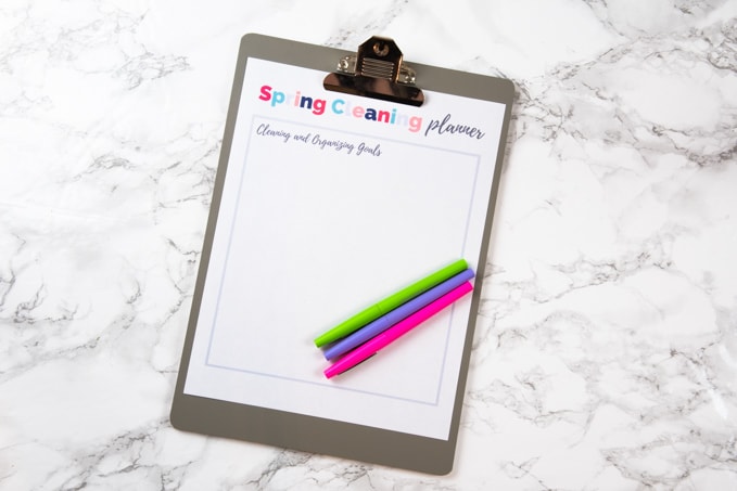 Download this free printable planner and learn how to do spring cleaning the easy way! Stop the overwhelm with this simple plan.