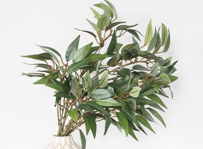 How to arrange faux greenery stems. Tips for styling faux greenery and flowers.