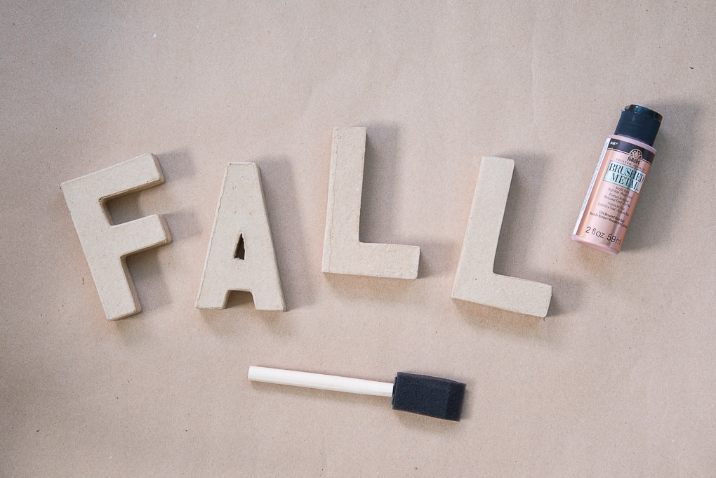 DIY wood and metal fall sign. Make a budget-friendly fall home decor sign for under $6. Quick and easy craft project for your home.