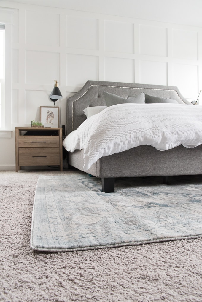 Beautiful and affordable modern accent rugs for your home. Check out these amazing finds from Natural Area Rugs!