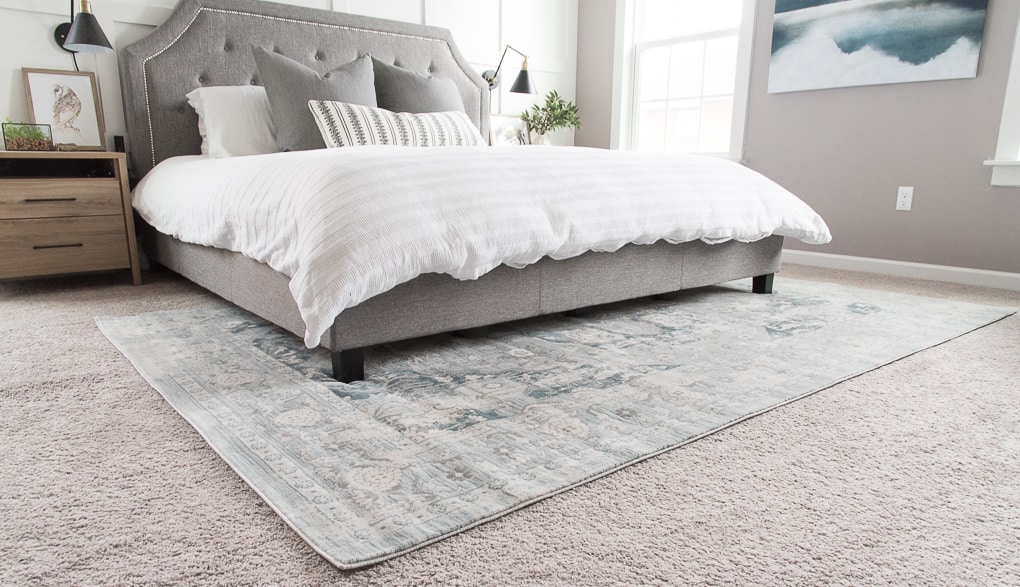 Beautiful and affordable modern accent rugs for your home. Check out these amazing finds from Natural Area Rugs!