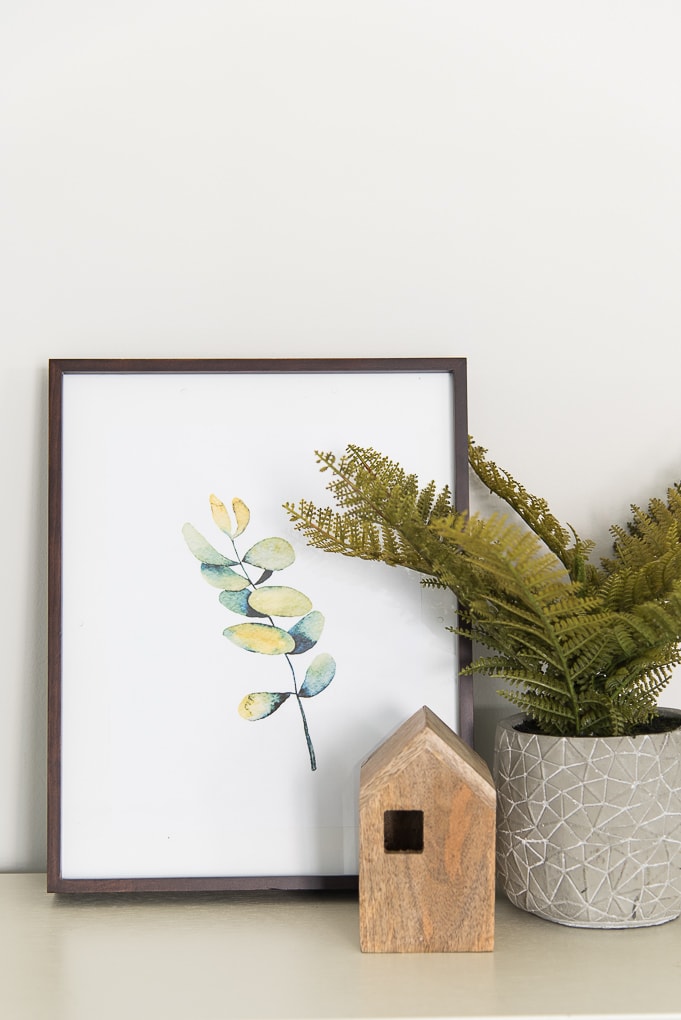 Bring the beauty of summer indoors with this free watercolor florals printable art set. Download all 4 now and print them out to use as wall decor. 