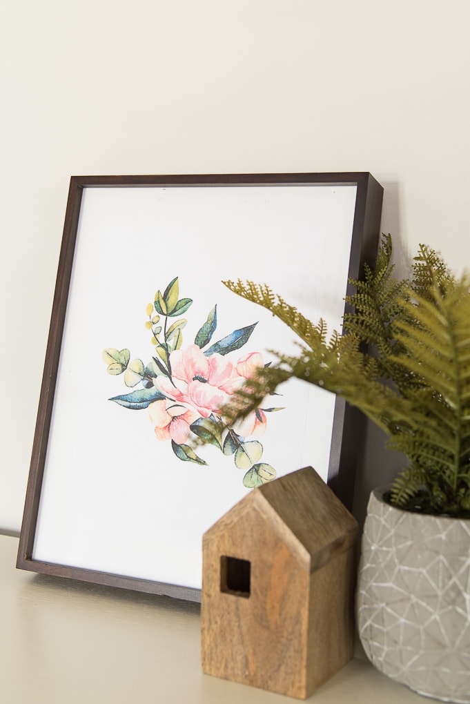 Bring the beauty of summer indoors with this free watercolor florals printable art set. Download all 4 now and print them out to use as wall decor. 