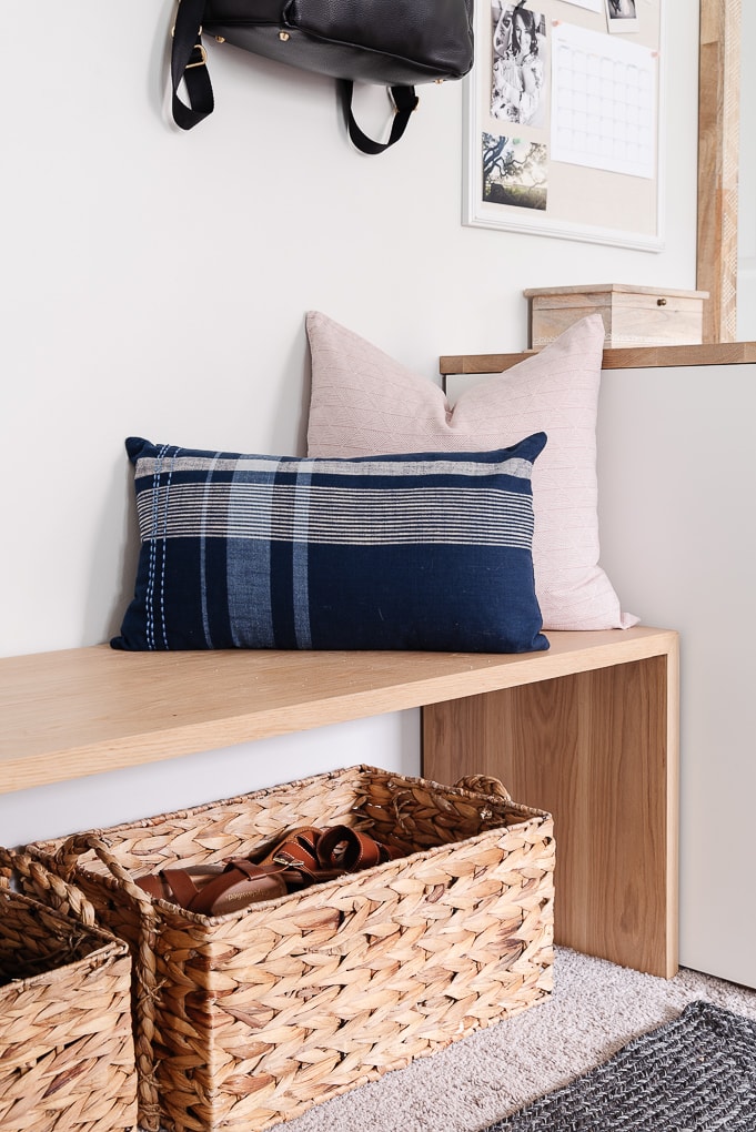 mudroom bench decorative pillows