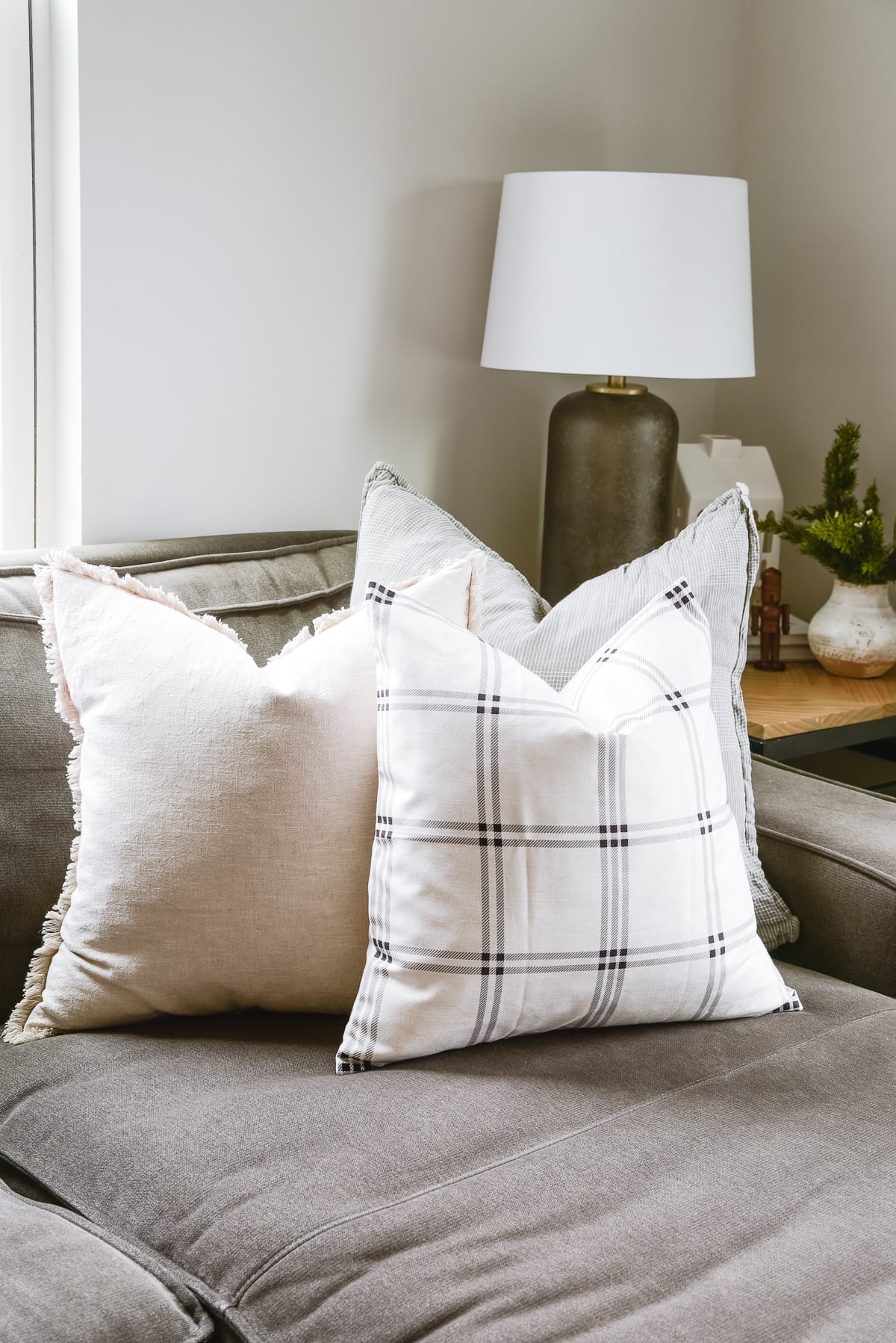 Buy the TikTok Pillow Insert from  2022 - Shop Pillow Inserts for  Living Room and Bedroom