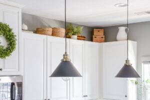 10 Creative Ideas to Decorate the Tops of Your Kitchen Cabinets